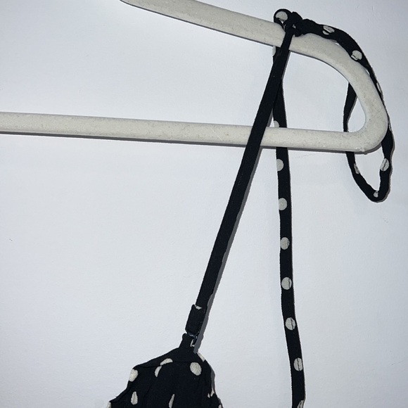 Free PEOPLE Black Polka dot Cutie Crossing Bandeau Crop Top size 8 - Picture 4 of 14